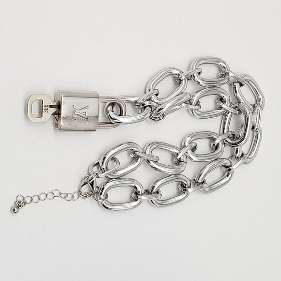 Authentic Louis Vuitton Lock & Key with Unbranded Silver Plated Chain Necklace - Picture 5 of 6
